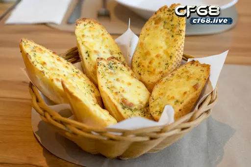 Cách làm bánh mì chiên bơ Cf68 hướng dẫn thơm ngon như tiệm làm Nguyên liệu cần chuẩn bị cho cách làm bánh mì chiên bơ tỏi