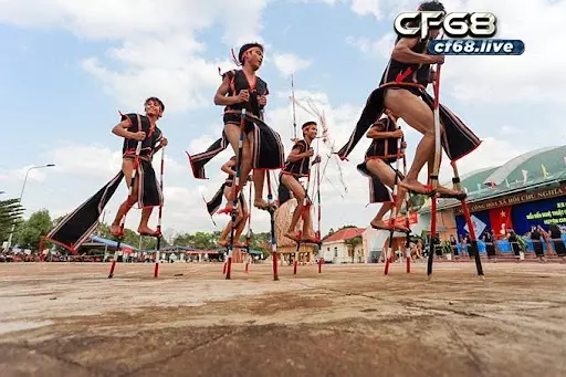 Cách đi cà kheo đơn giản Cùng cf68 tìm hiểu Luyện tập giữ thăng bằng