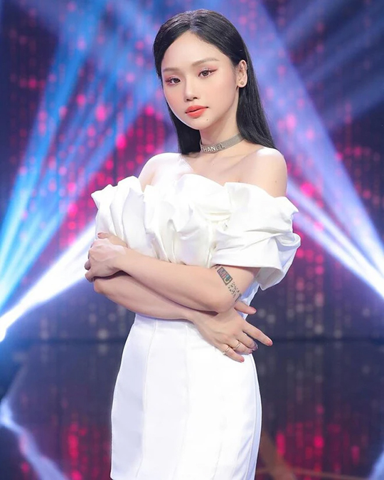 Miu le sexy với thân hình quyến rũ, dáng chuẩn vạn người mê Ca sĩ Miu Lê sexy, quyến rũ với vóc dáng chuẩn