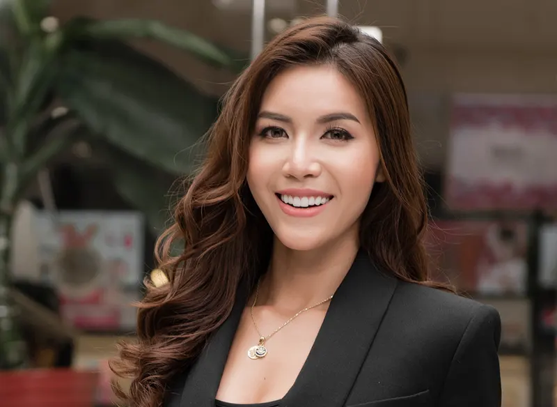 Minh Tú sinh năm bao nhiêu? Hành trình chinh phục vương miện Minh tú sinh năm bao nhiêu - người vượt qua khó khăn để thành công