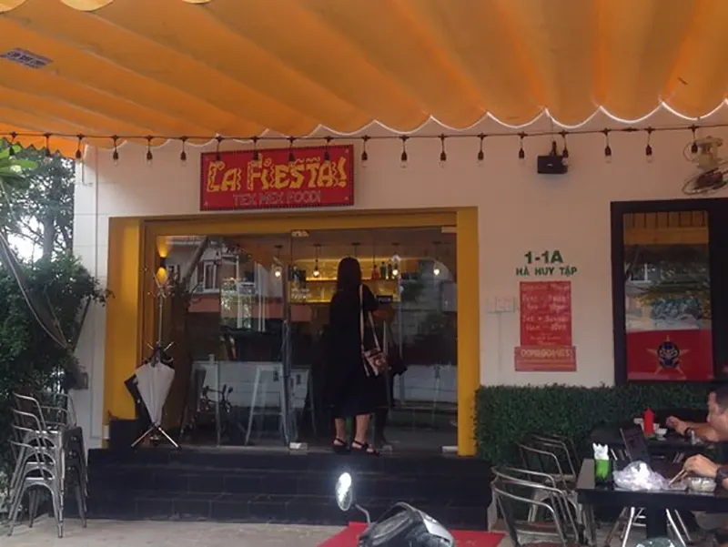 La fiesta phu my hung có gì nổi bật? Điểm thu hút của La fiesta Điểm thu hút của nhà hàng La fiesta phu my hung là gì?