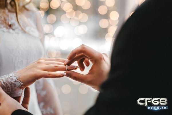 Giải mã giấc mơ thấy mình lấy chồng? Cùng cf68 giải mã Giải mã giấc mơ thấy mình lấy chồng đánh con gì còn tùy thuộc vào chi tiết giấc mơ
