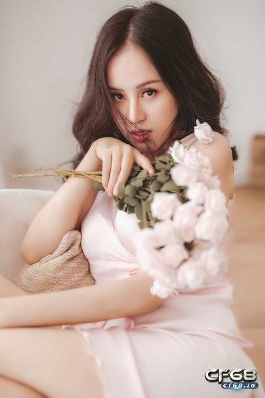Batung la ai? Hotgirl nhảy Gangnam Style 2013 giờ ra sao? Nhan sắc sắc sảo của Bà Tưng hiện tại
