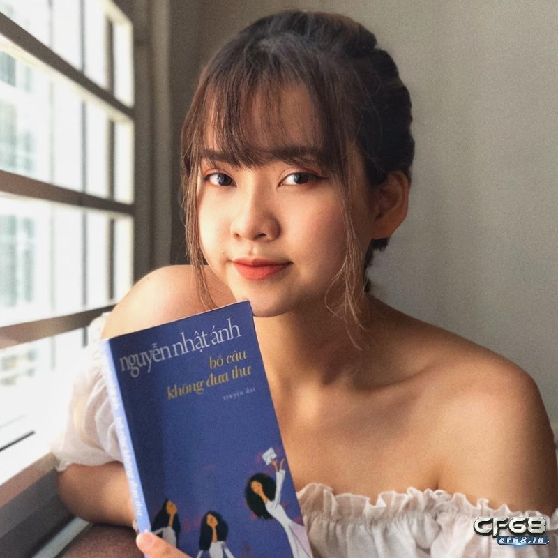 Ca sĩ Ngô Lan Hương là ai? Thông tin ca sĩ "Nàng thơ" 2023 Ngô Lan Hương mang nét mộc mạc của một cô nữ sinh