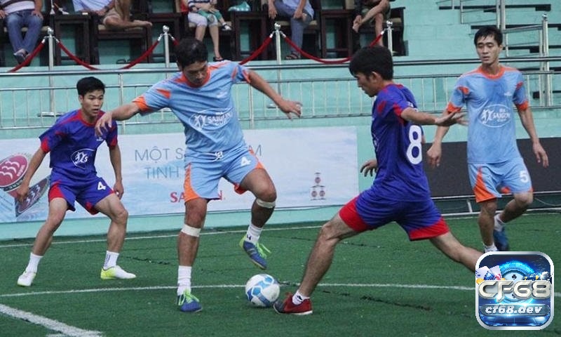 Bóng đá phủi là gì? Đặc trưng của môn bóng đá phủi cf68 Môn thể thao này thoả mãn niềm đam mê và gắp kết nhiều anh em lại vơi nhau hơn