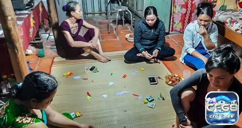 Nằm mơ thấy đánh bài tứ sắc - Giải mã mới nhất 2023 Giấc mộng thấy mình đánh bài tứ sắc với người thân là điềm không tốt