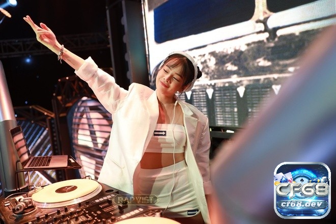 Dj mie tiểu sự - Cô nàng búp bê ngoan nhất trong giới DJ68 Cô nàng được mệnh danh là búp bê DJ