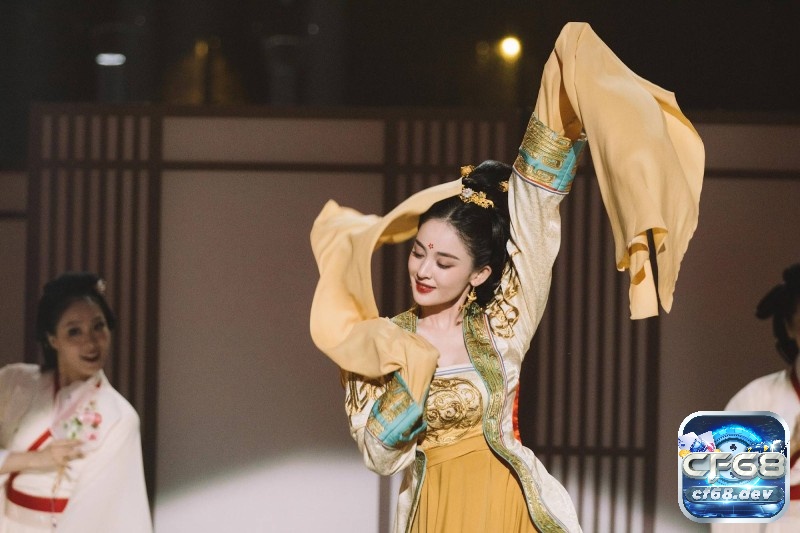 Diễn viên Cổ Lực Na Trát - Mỹ nhân với đời tư tai tiếng No1 Diễn viên Cổ Lực Na Trát có niềm đam mê khiêu vũ từ khi còn nhỏ