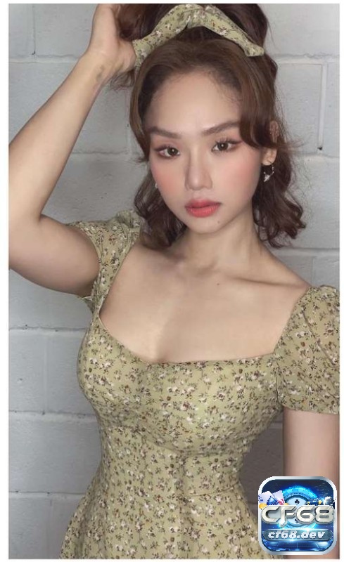Miu lê sexy, quyến rũ, ngọt ngào | 10+ ảnh Miu Lê sexy lộ vòng 1 Váy xẻ ngực là phong cách Miu Lê thích