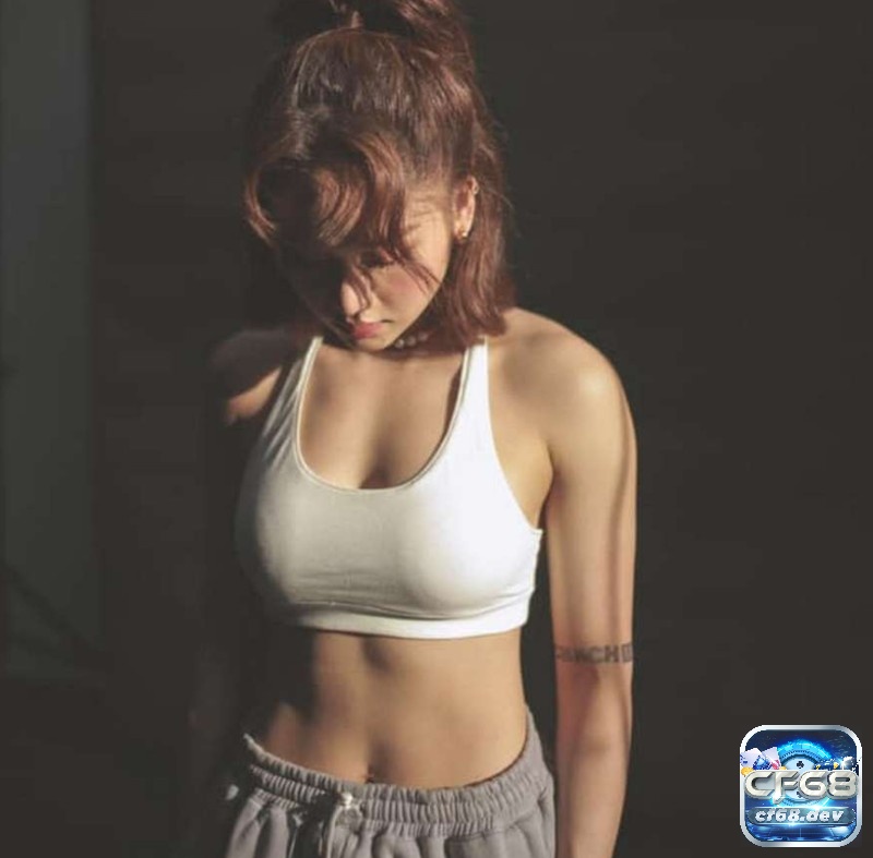 Miu lê sexy, quyến rũ, ngọt ngào | 10+ ảnh Miu Lê sexy lộ vòng 1 Miu Lê sexy trong cả khi bận đồ thể thao