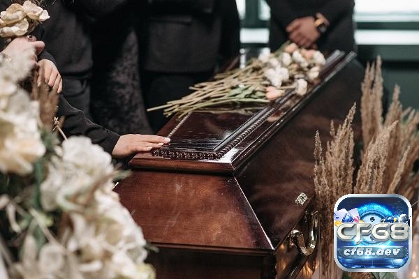 Mơ thấy người chết là lành hay dữ? Đánh con gì đề nổ? Ngủ mơ thấy người yêu cũ chết báo hiệu việc cả hai vẫn dành tình cảm cho nhau, vẫn còn cơ hội để hàn gắn