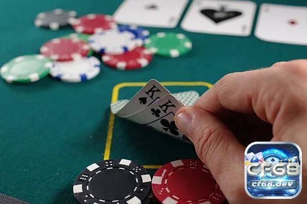 Stud Poker là gì? Hướng dẫn cách chơi cực hay, hiệu quả nhất Stud Poker có nhiều biến thể thú vị, mang đến sự đa dạng và thách thức trong trò chơi