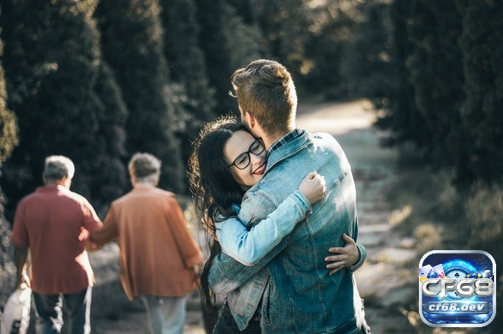 Giải mã giấc mơ thấy người yêu cũ điềm gì? Đánh đề số mấy? Mơ thấy người yêu cũ quay lại biểu hiện của sự khao khát về mối quan hệ của bạn