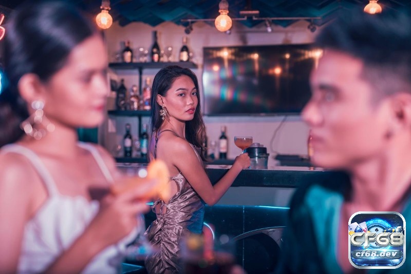 Giải mã giấc mơ thấy người yêu cũ điềm gì? Đánh đề số mấy? Mơ thấy người yêu cũ và người mới cho thấy sự phân vân trong tình cảm của bạn