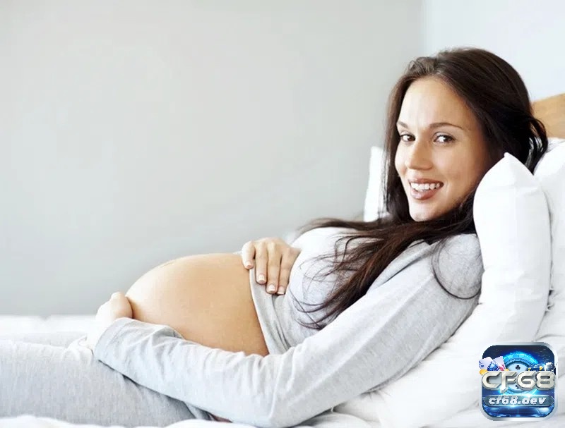 Mơ thấy mình có thai là điềm báo gì? Giải mã giấc mơ chi tiết Giấc mơ thấy mình có thai nhưng không muốn có con biểu thị sự lo lắng và áp lực từ trách nhiệm