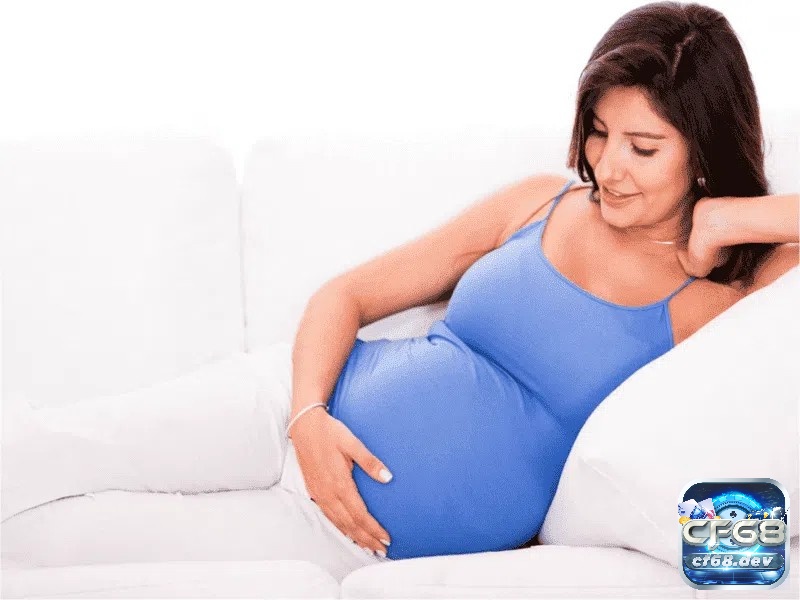 Nằm mơ thấy mình có thai là điềm báo gì? Điềm lành hay xấu? Giấc mơ thấy mình có thai có thể báo hiệu may mắn hoặc phản ánh áp lực trong cuộc sống.