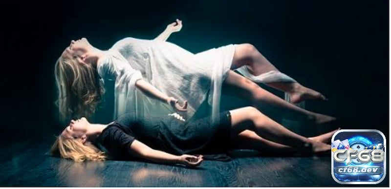 Nằm mơ thấy người chết là điềm báo gì? Điềm báo lành hay dữ? Mơ thấy người chết đuối biểu thị mạnh mẽ cho các áp lực trong cuộc sống.