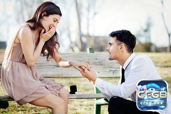 Giải mã giấc mơ thấy người yêu: Ý nghĩa và con số may mắn Mơ thấy người yêu cầu hôn là dấu hiệu cho thấy sự khao khát gần gũi của bạn