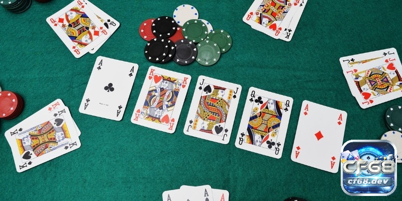 Luật chơi Poker cơ bản cho người mới bắt đầu casino từ A-Z Hiểu vai trò của vị trí ngồi giúp bạn tận dụng tối đa lợi thế trong từng vòng cược.