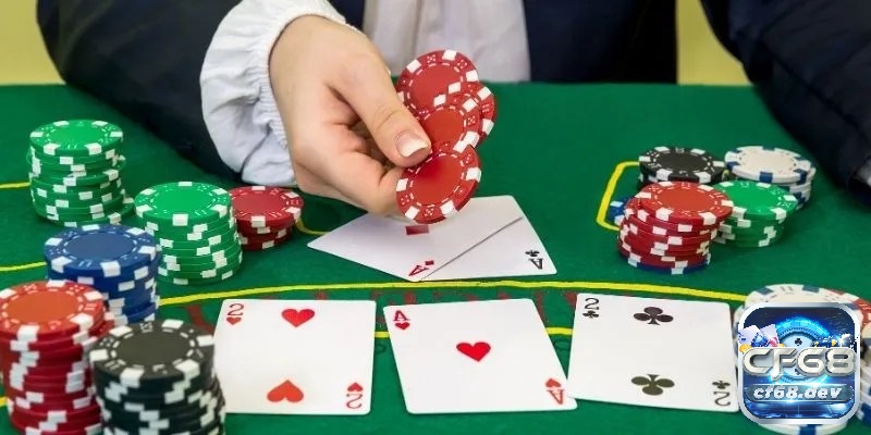 Luật chơi Poker Omaha chi tiết, dễ hiểu từ cơ bản đến nâng cao Luật chơi Poker Omaha quy định về tay bài mạnh nhất, quy định chiến thắng với các tay bài mạnh