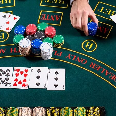 Thuật ngữ poker cơ bản: Từ điển đầy đủ cho người chơi Việt