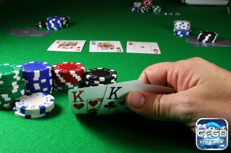 Hướng dẫn chơi Poker cơ bản từ A đến Z cho người mới bắt đầu Chọn bài khởi đầu thông minh là chìa khóa thành công trong mọi hướng dẫn chơi Poker cơ bản.