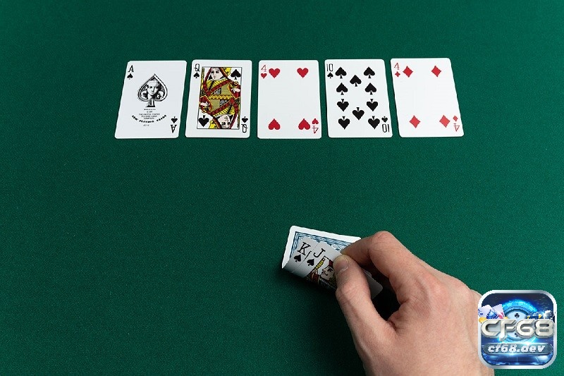 Luật chơi Texas Hold’em: Hướng dẫn chơi chi tiết 2025 Bạn sẽ tránh nhầm lẫn khi nắm chắc quy tắc chia pot và kicker trong luật chơi Texas Hold’em.