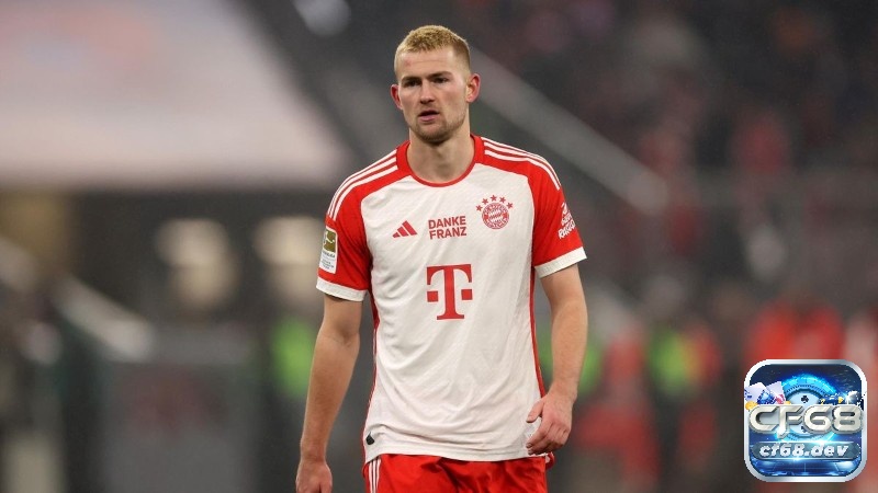 Top trung vệ hay nhất Bundesliga – Thủ lĩnh hàng phòng ngự De Ligt là tường thành Bayern, nổi bật sức mạnh, kèm người chắc chắn và khả năng lãnh đạo hàng thủ