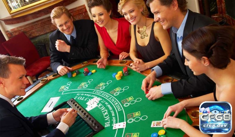 So sánh roulette vs blackjack: Chọn may rủi hay chiến thuật? Lợi thế nhà cái của roulette Châu Âu và Mỹ