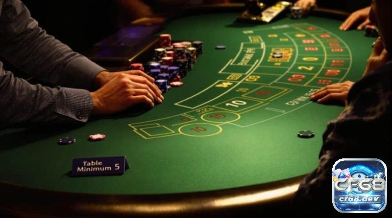 Mini Baccarat là gì? Khám phá luật chơi và cách tính điểm Sự khác nhau giữa bàn Baccarat và bàn Mini Baccarat.