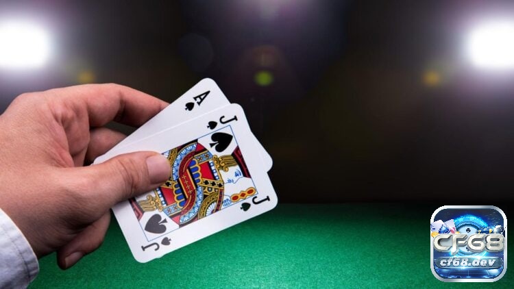 Khác biệt Blackjack vs Xì Lát: So sánh chi tiết nhất 2025 Sự linh hoạt trong cách rút và dừng bài thể hiện rõ nét khác biệt Blackjack vs Xì Lát về nhịp độ và cảm xúc chơi.