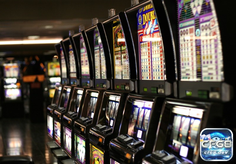 Slot machine là gì? Cách hoạt động và bí quyết chơi thắng lớn Slot machine là gì? Slot machine vận hành đơn giản nhưng ẩn chứa sự hồi hộp, mang đến cơ hội thắng lớn chỉ qua một vòng quay