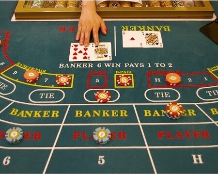 So sánh Baccarat vs Roulette: Trò nào phù hợp với bạn hơn?