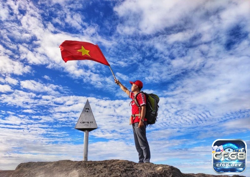 Mơ thấy trèo núi số mấy? Điềm báo giấc mơ hên hay xui? Mơ thấy trèo núi giúp bạn làm giàu nhờ vào số đề đi kèm